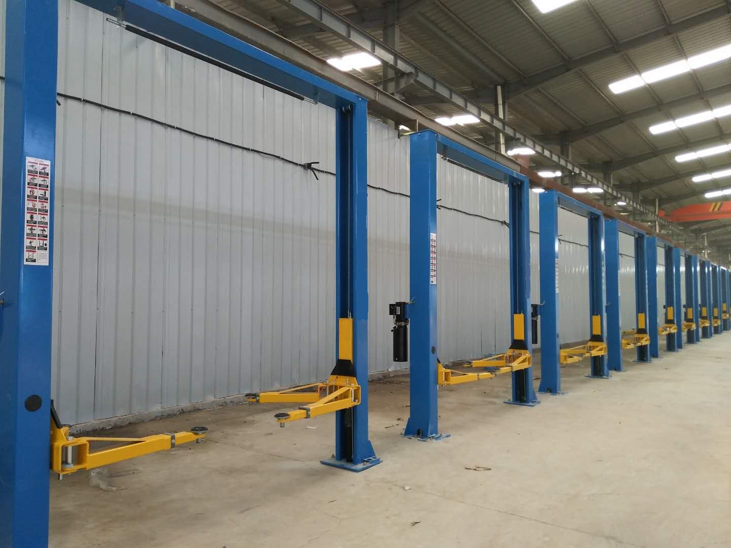 3.5T 4T 4.5T 5T Clear Floor Hydraulic Two Post Car Lift