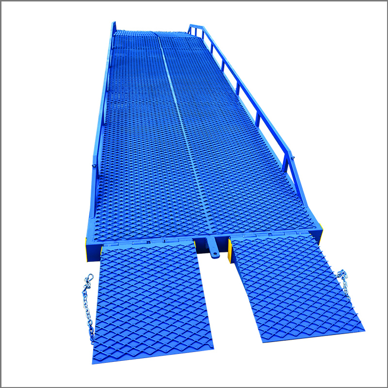 15T Hydraulic Ramp Mobile Yard Loading Ramp Forklift Unloading