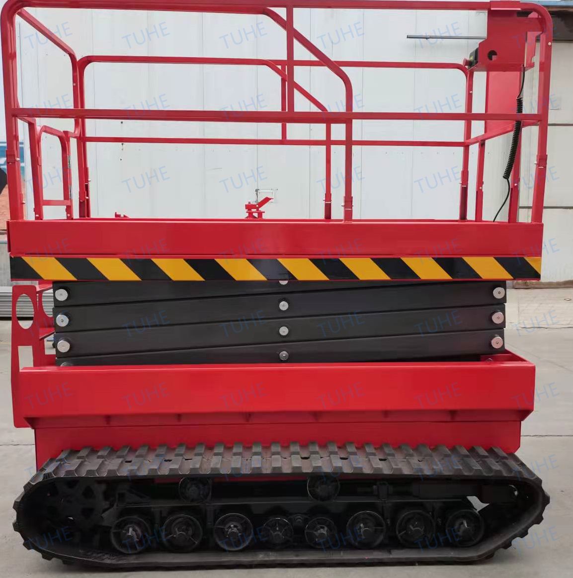 Tracked Scissor Lift